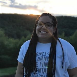 Meet your Posher, Lyla